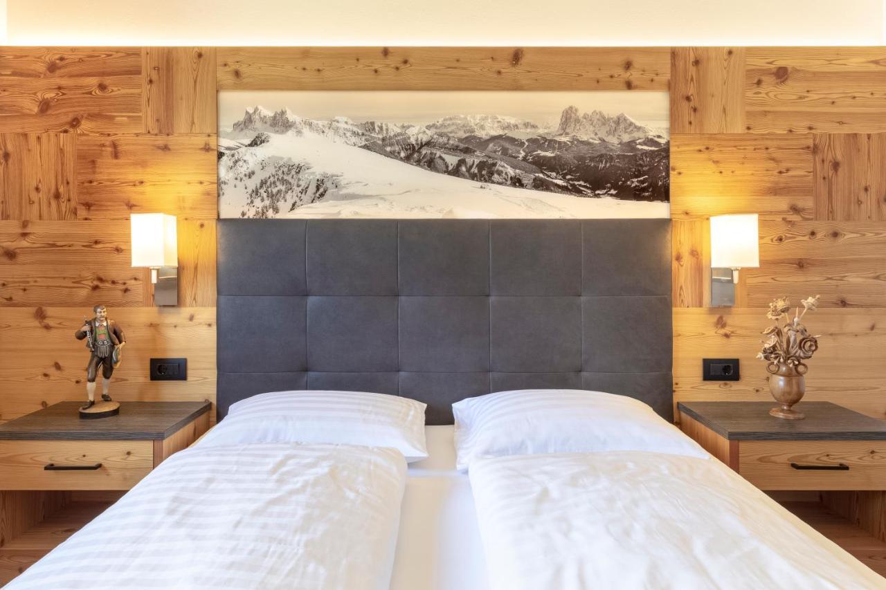 Apartments La Mana Santa Cristina Val Gardena Екстериор снимка